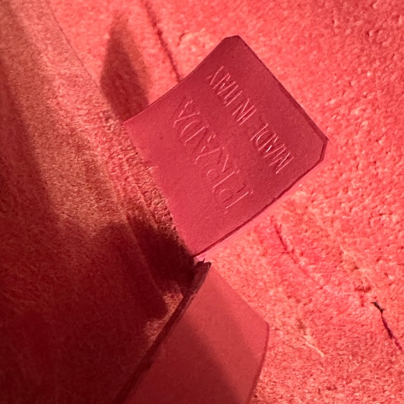 Prada Rare Vintage Leather Lazer Cut Tote with COA - Picture 5 of 17